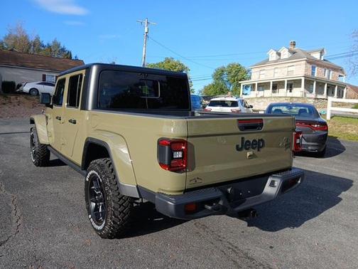 2025 Jeep Gladiator Willys