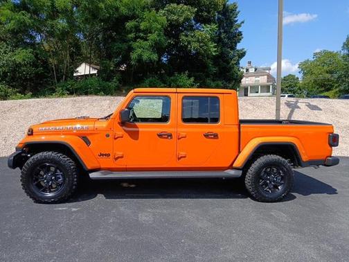 2025 Jeep Gladiator High Tide