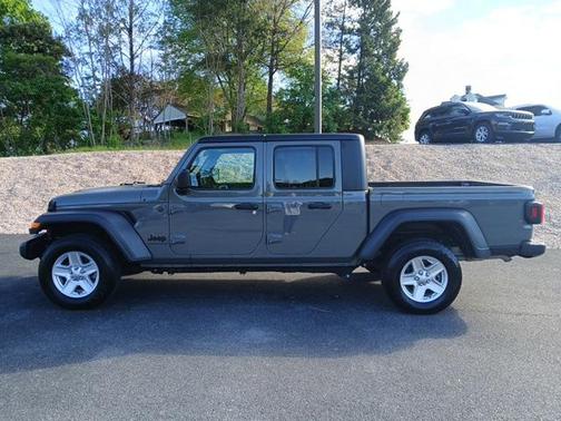 2023 Jeep Gladiator Sport S