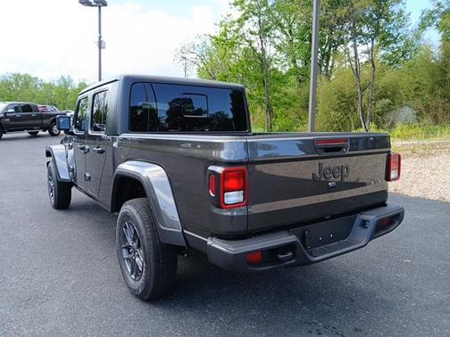 2025 Jeep Gladiator Sport S