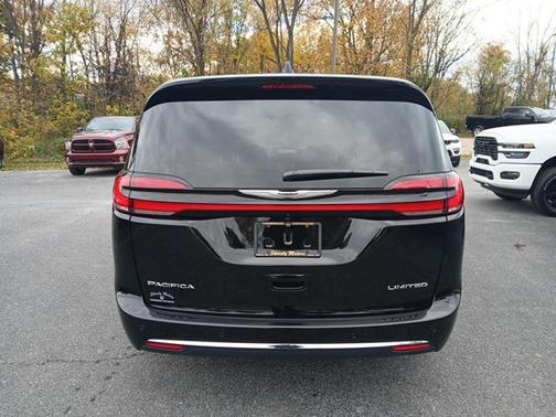 2026 Chrysler Pacifica Limited