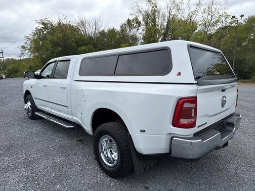 2020 RAM 3500 Big Horn Crew Cab 4x2 8' Box