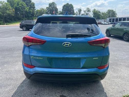 2017 Hyundai TUCSON SE Plus