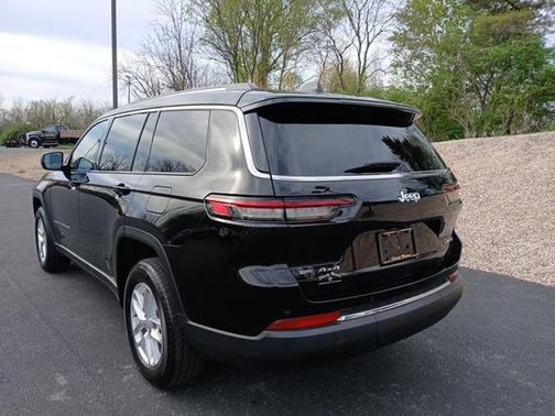 2022 Jeep Grand Cherokee L Laredo