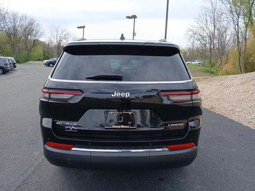 2022 Jeep Grand Cherokee L Laredo
