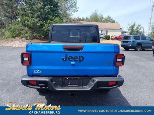 Hydro Blue Pearlcoat 2026 Jeep Gladiator Willys 4x4