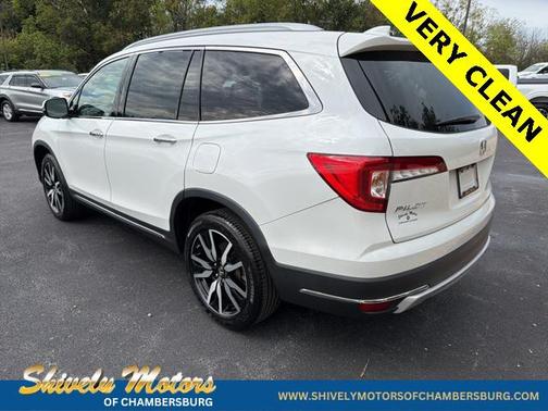 2022 Honda Pilot Touring 8-Passenger