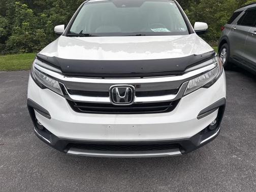 2022 Honda Pilot Touring 8-Passenger