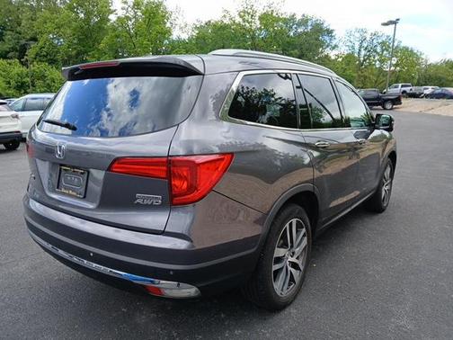 2017 Honda Pilot Touring