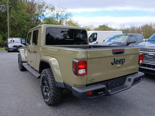 2025 Jeep Gladiator High Tide