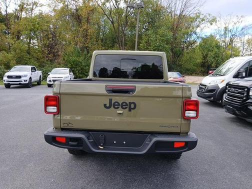 2025 Jeep Gladiator High Tide