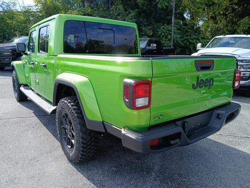 2025 Jeep Gladiator High Tide