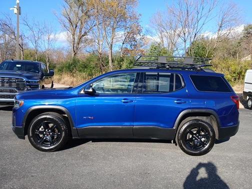 2023 GMC Acadia AWD AT4