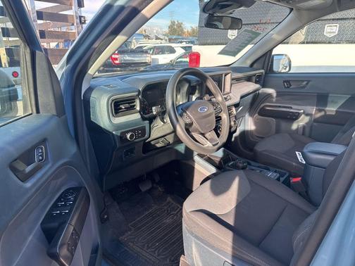 2023 Ford Maverick XL