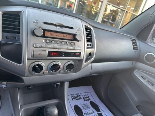 2005 Toyota Tacoma PreRunner Access Cab