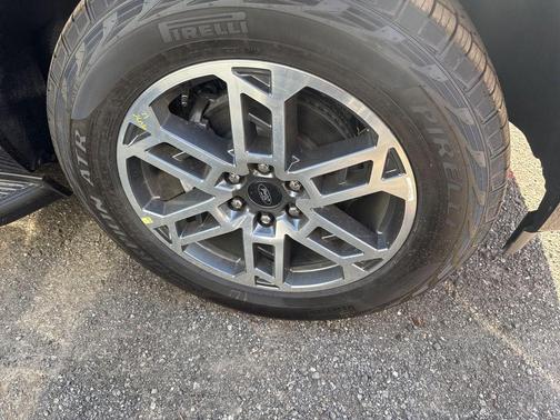 2025 Ford Expedition Max Active 4x4