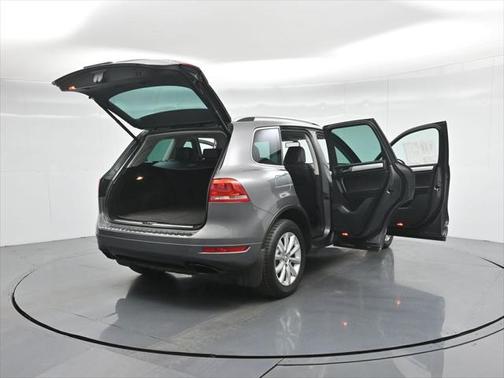 2012 Volkswagen Touareg VR6 Sport