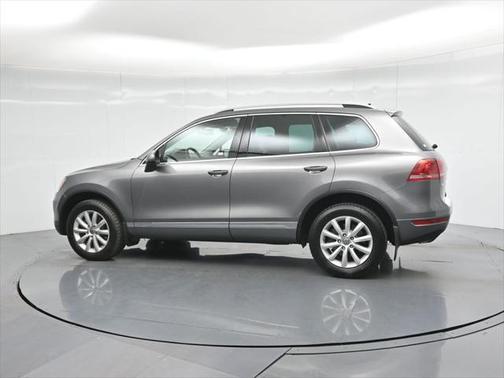 2012 Volkswagen Touareg VR6 Sport