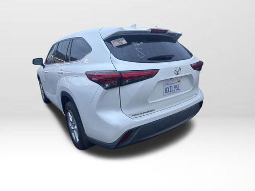 2021 Toyota Highlander LE