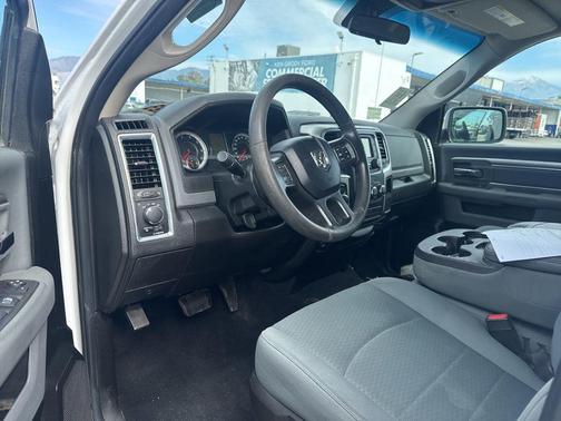 2019 RAM 1500 SLT