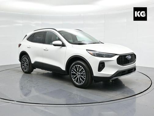 2025 Ford Escape PHEV SE