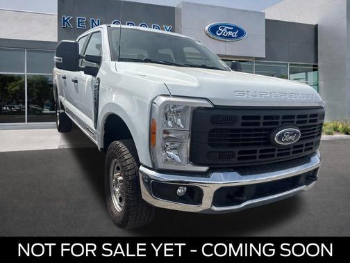 Oxford White 2023 Ford F-250 XL