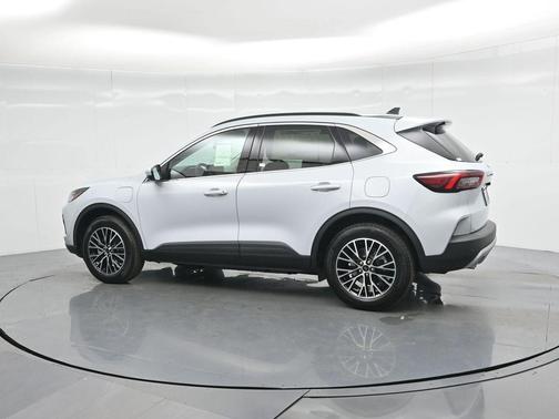 2025 Ford Escape PHEV SE