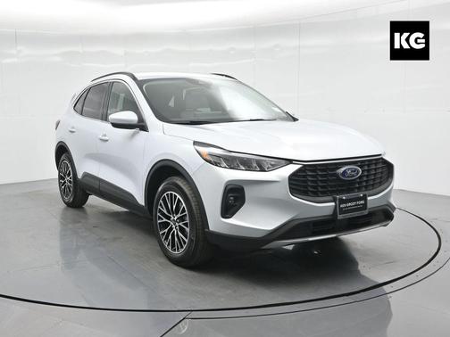 2025 Ford Escape PHEV SE