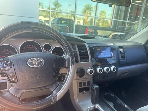 2013 Toyota Sequoia SR5