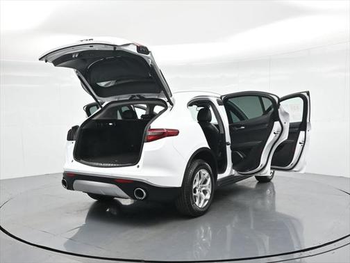 2019 Alfa Romeo Stelvio Base