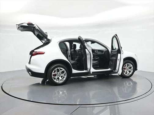 2019 Alfa Romeo Stelvio Base