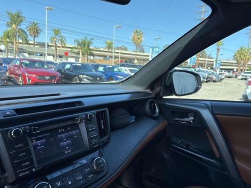 2016 Toyota RAV4 SE