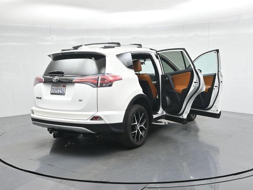 2016 Toyota RAV4 SE
