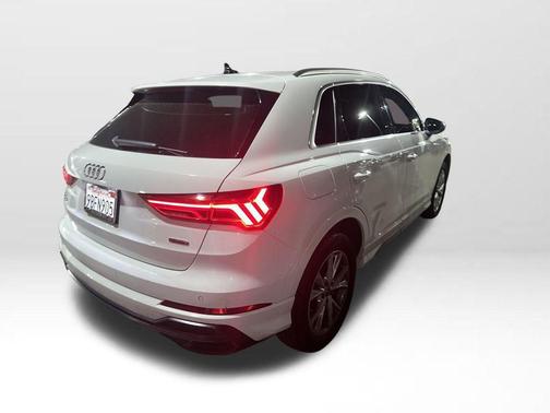 2022 Audi Q3 45 S line Premium Plus