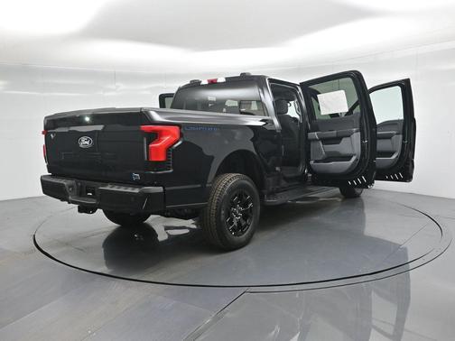 2025 Ford F-150 Lightning XLT