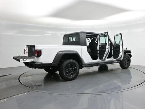 2020 Jeep Gladiator Sport