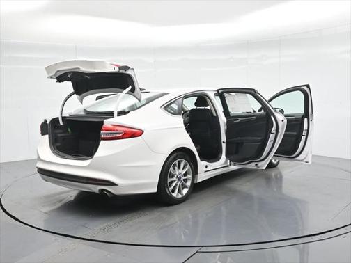 2017 Ford Fusion Energi SE Luxury