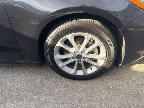 2020 Ford Fusion Hybrid SE