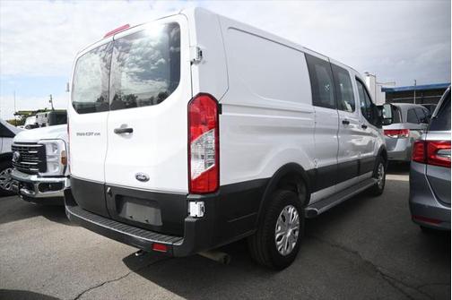2022 Ford Transit-250 Base