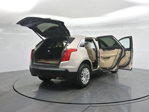 2017 Cadillac XT5 Base
