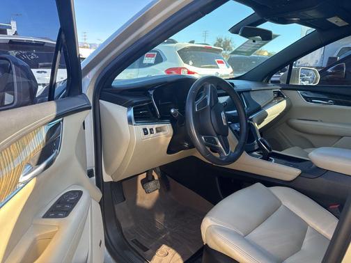 2017 Cadillac XT5 Base