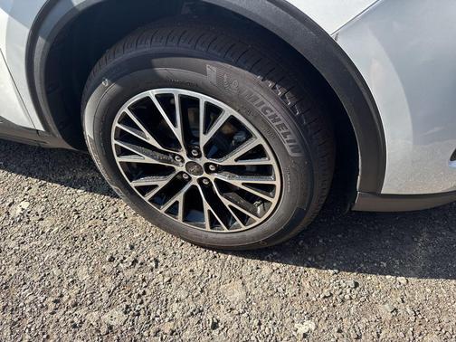 2025 Ford Escape PHEV SE