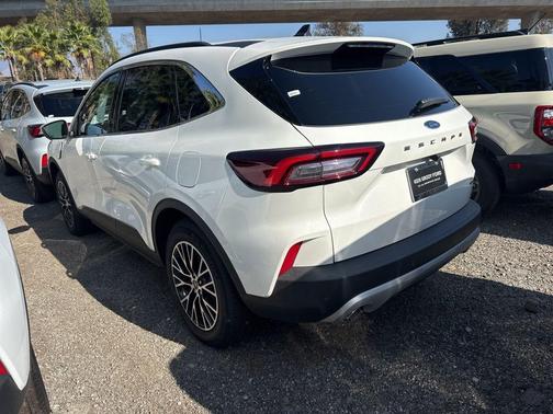 2025 Ford Escape PHEV SE