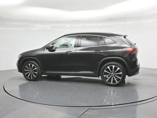 2021 Mercedes-Benz GLA 250 Base 4MATIC