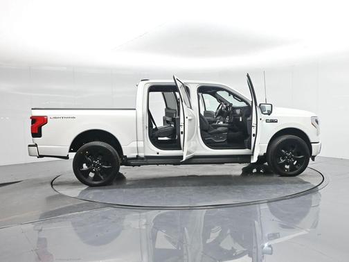 2025 Ford F-150 Lightning Platinum