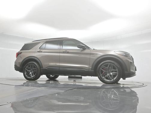Marsh Gray 2026 Ford Explorer ST
