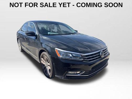 2016 Volkswagen Passat V6 SEL Premium