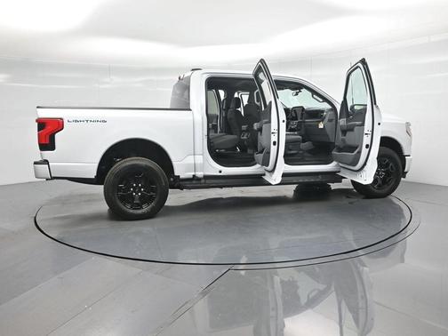 2025 Ford F-150 Lightning XLT