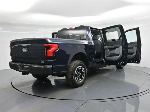 2024 Ford F-150 Lightning Pro