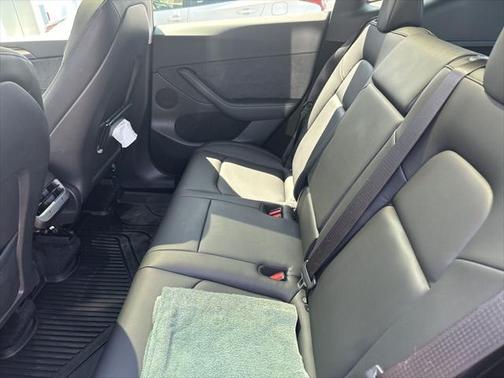 2023 Tesla Model Y RWD